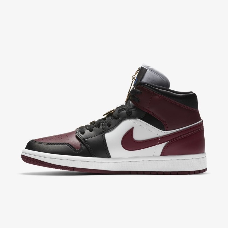 Nike on sale jordan maroon